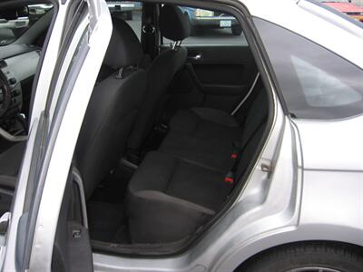 2010 Ford Focus SES - Photo 8 - Portland, OR 97220