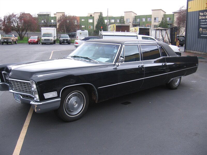 1967 Cadillac Fleetwood 75   - Photo 1 - Portland, OR 97220