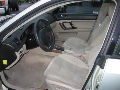 2006 Subaru Outback 2.5i - Photo 7 - Portland, OR 97220