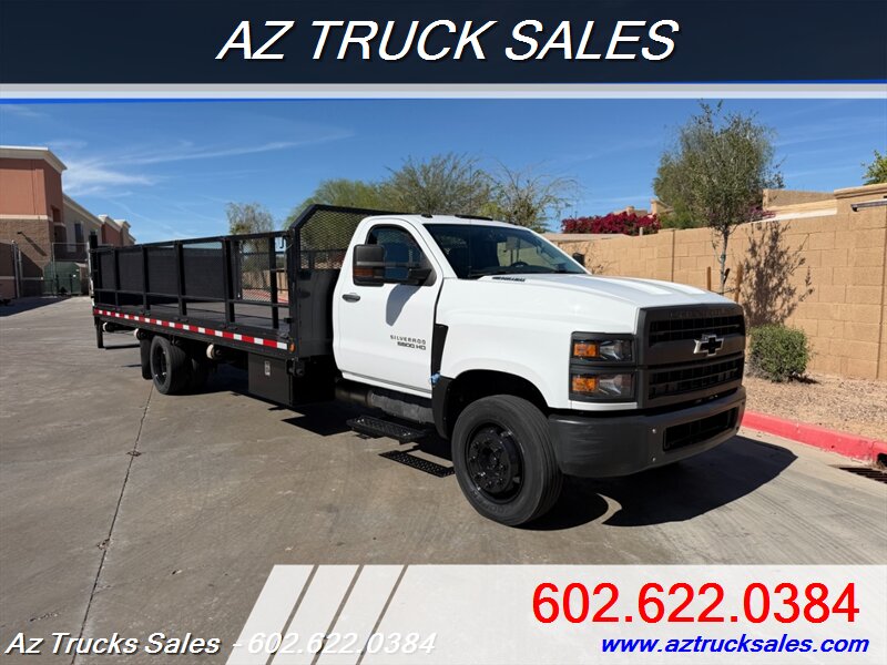 2020 Chevrolet Silverado 5500HD 22' Flat / Stake Bed w/LiftGate   - Photo 1 - Scottsdale, AZ 85257