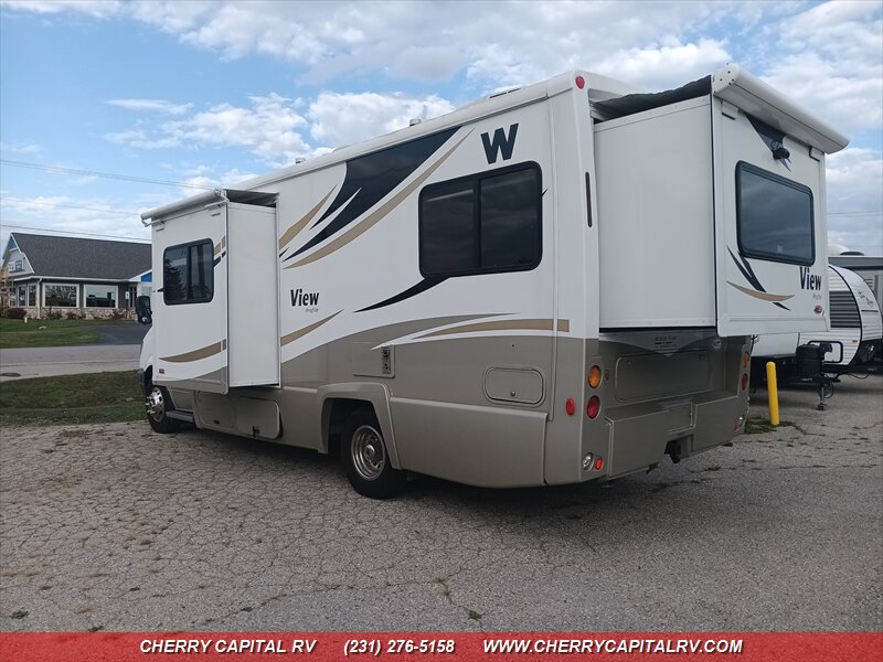2012 Winnebago View M-24G   - Photo 1 - Grawn, MI 49637