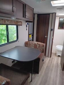 2018 Jayco JAY FLIGHT SLX M-195 RB   - Photo 10 - Grawn, MI 49637