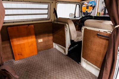 1970 Volkswagen Bus/Vanagon   - Photo 33 - Sylvania, OH 43560