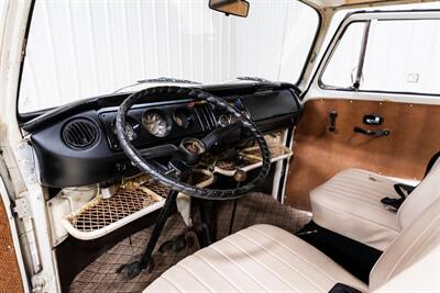 1970 Volkswagen Bus/Vanagon   - Photo 24 - Sylvania, OH 43560