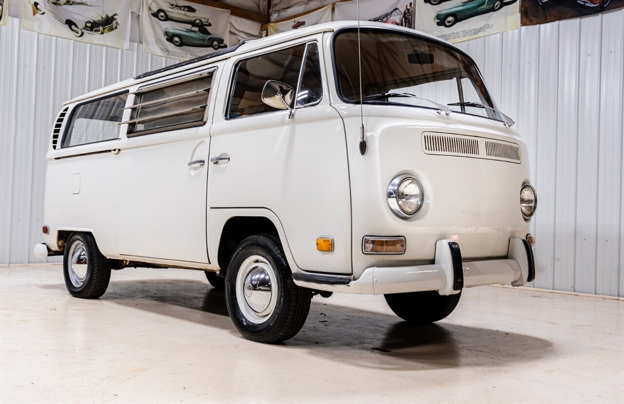 1970 Volkswagen Bus/Vanagon   - Photo 1 - Sylvania, OH 43560