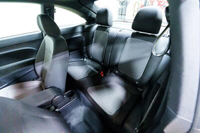 2018 Volkswagen Beetle-Classic 2.0T S   - Photo 13 - Sylvania, OH 43560