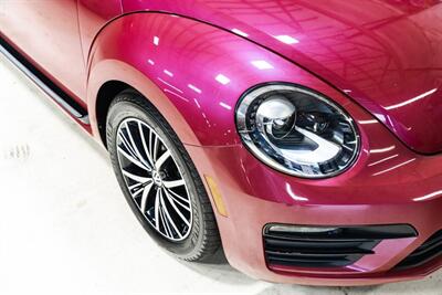 2017 Volkswagen Beetle-Classic 1.8T S   - Photo 11 - Sylvania, OH 43560