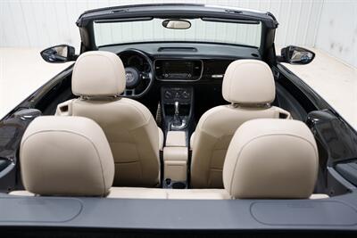 2013 Volkswagen Beetle Convertible 2.5L PZEV 50's Edition - Photo 23 - Sylvania, OH 43560
