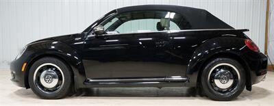 2013 Volkswagen Beetle Convertible 2.5L PZEV 50's Edition - Photo 2 - Sylvania, OH 43560