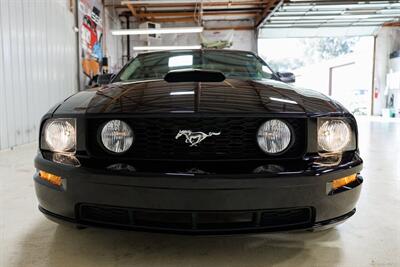 2007 Ford Mustang GT Deluxe   - Photo 47 - Sylvania, OH 43560