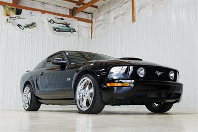 2007 Ford Mustang GT Deluxe   - Photo 3 - Sylvania, OH 43560