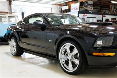 2007 Ford Mustang GT Deluxe   - Photo 13 - Sylvania, OH 43560