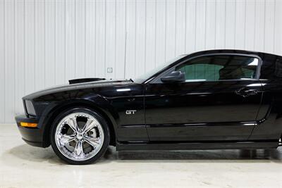 2007 Ford Mustang GT Deluxe   - Photo 14 - Sylvania, OH 43560