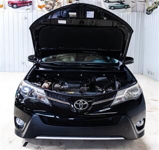 2015 Toyota RAV4 XLE   - Photo 18 - Sylvania, OH 43560