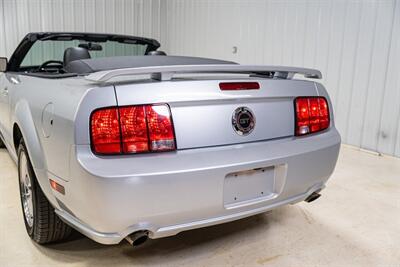 2005 Ford Mustang GT Deluxe   - Photo 64 - Sylvania, OH 43560