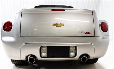 2004 Chevrolet SSR LS   - Photo 12 - Sylvania, OH 43560