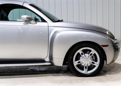 2004 Chevrolet SSR LS   - Photo 21 - Sylvania, OH 43560