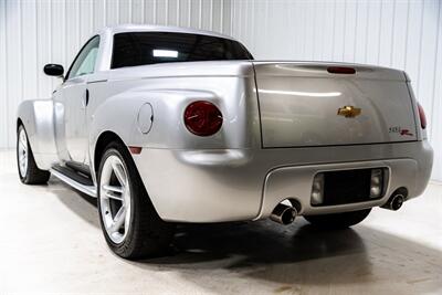 2004 Chevrolet SSR LS   - Photo 10 - Sylvania, OH 43560