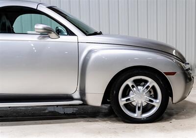 2004 Chevrolet SSR LS   - Photo 22 - Sylvania, OH 43560