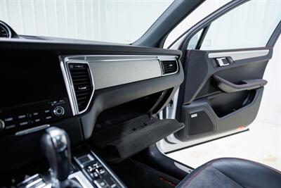 2018 Porsche Macan GTS   - Photo 76 - Sylvania, OH 43560