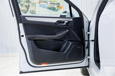 2018 Porsche Macan GTS   - Photo 92 - Sylvania, OH 43560