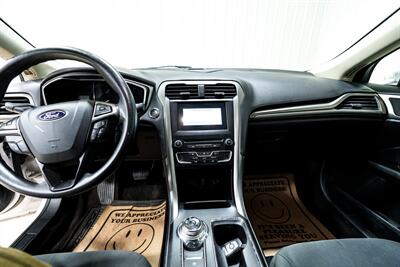 2017 Ford Fusion SE   - Photo 13 - Sylvania, OH 43560