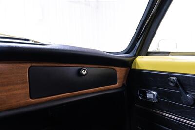 1971 Volkswagen Karmann Ghia Convertible   - Photo 38 - Sylvania, OH 43560