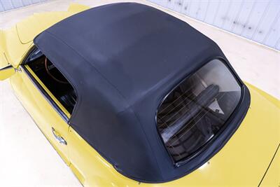 1971 Volkswagen Karmann Ghia Convertible   - Photo 11 - Sylvania, OH 43560