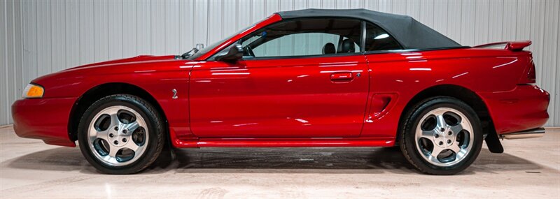 1996 Ford Mustang SVT Cobra  