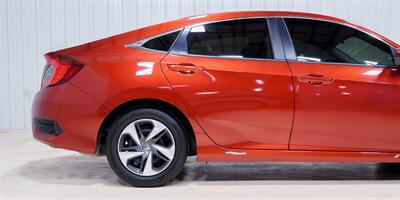 2020 Honda Civic LX - Photo 9 - Sylvania, OH 43560