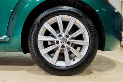 2018 Volkswagen Beetle-Classic 2.0T S - Photo 8 - Sylvania, OH 43560