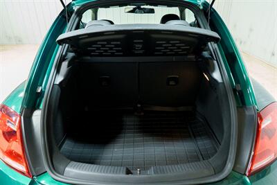 2018 Volkswagen Beetle-Classic 2.0T S - Photo 7 - Sylvania, OH 43560