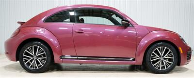 2017 Volkswagen Beetle-Classic #PinkBeetle   - Photo 9 - Sylvania, OH 43560
