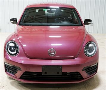 2017 Volkswagen Beetle-Classic #PinkBeetle   - Photo 12 - Sylvania, OH 43560