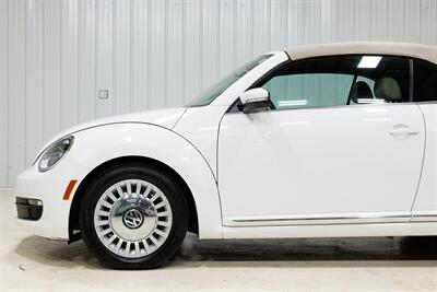 2014 Volkswagen Beetle Convertible 2.5L PZEV   - Photo 14 - Sylvania, OH 43560