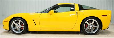 2005 Chevrolet Corvette   - Photo 2 - Sylvania, OH 43560