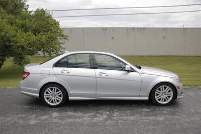 2009 Mercedes-Benz C 300 Luxury 4MATIC   - Photo 9 - Sylvania, OH 43560