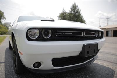 2015 Dodge Challenger R/T Plus   - Photo 10 - Sylvania, OH 43560