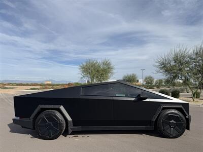 2025 Tesla Cybertruck   - Photo 11 - Mesa, AZ 85212