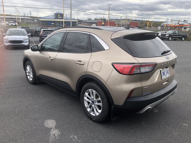 2021 Ford Escape SE - Photo 3 - Clarenville, NL A5A 2C4