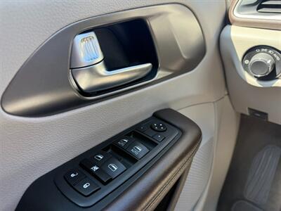 2020 Chrysler Pacifica LX   - Photo 24 - St John's, NL A1B 1C2