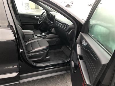 2023 Ford Escape ST-Line Select   - Photo 7 - Clarenville, NL A5A 2C4