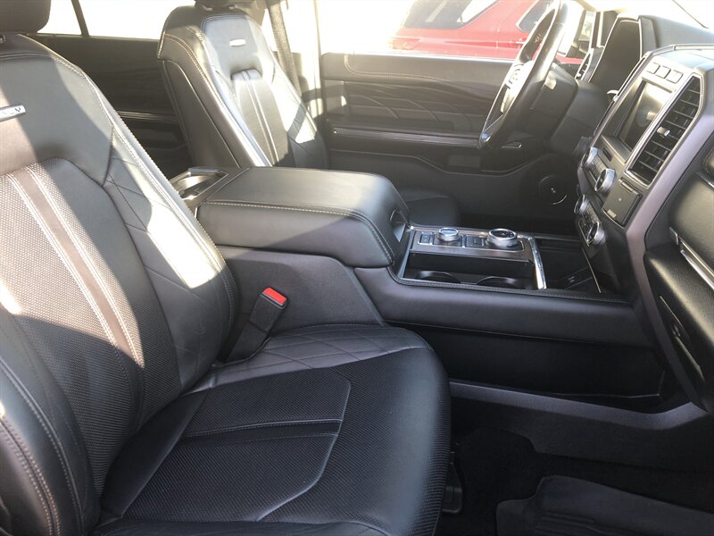 2021 Ford Expedition Platinum - Photo 8 - Clarenville, NL A5A 2C4