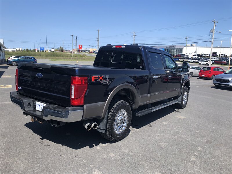 2022 Ford F-250 Super Duty Lariat - Photo 3 - Clarenville, NL A5A 2C4