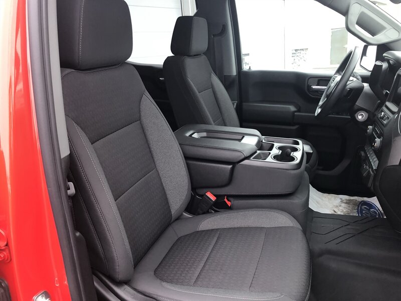 2022 Chevrolet Silverado 1500 Custom Trail Boss Z71 - Photo 7 - Clarenville, NL A5A 2C4