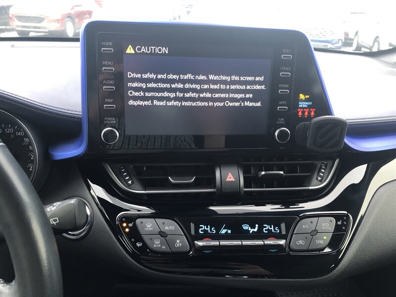 2021 Toyota C-HR XLE - Photo 8 - Clarenville, NL A5A 2C4