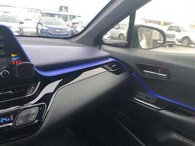 2021 Toyota C-HR XLE - Photo 11 - Clarenville, NL A5A 2C4