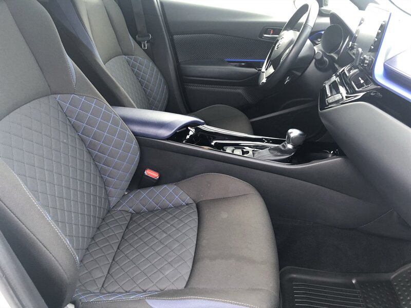 2021 Toyota C-HR XLE - Photo 7 - Clarenville, NL A5A 2C4