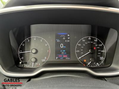2025 Toyota Corolla Hatchback SE   - Photo 15 - Miami, FL 33165