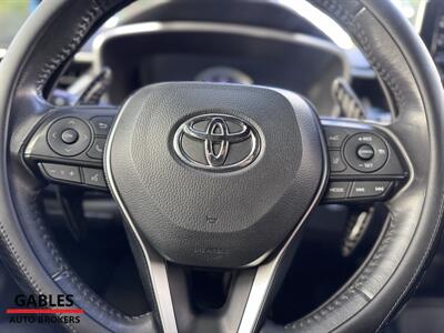 2020 Toyota Corolla Hatchback SE   - Photo 18 - Miami, FL 33165